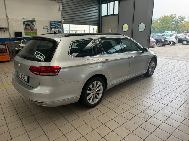 Volkswagen Passat Variant 2.0 TDI DSG Executive BlueMotion Tech. - foto 4 di 4