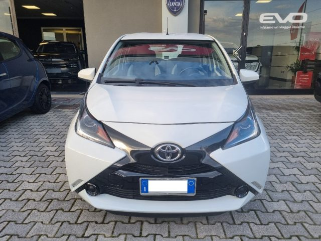 Toyota Aygo 1.0 VVT-i 69 CV 5 porte x-play usato a CASSINO