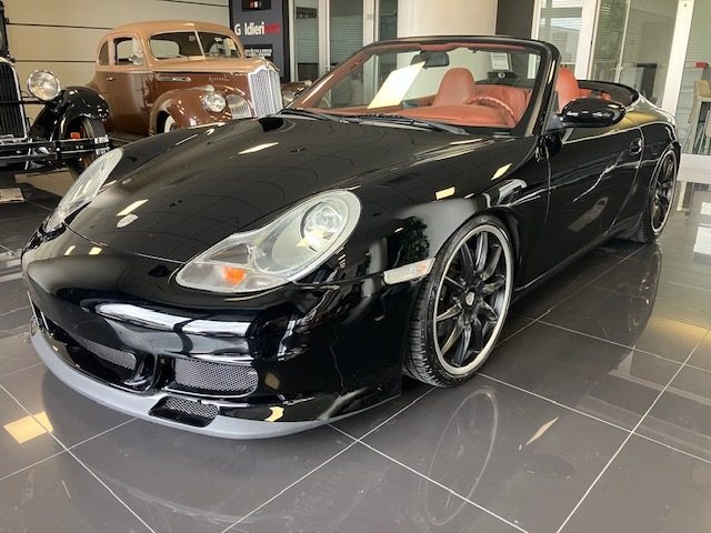 Porsche 911 Carrera cat Cabriolet - foto 2 di 4