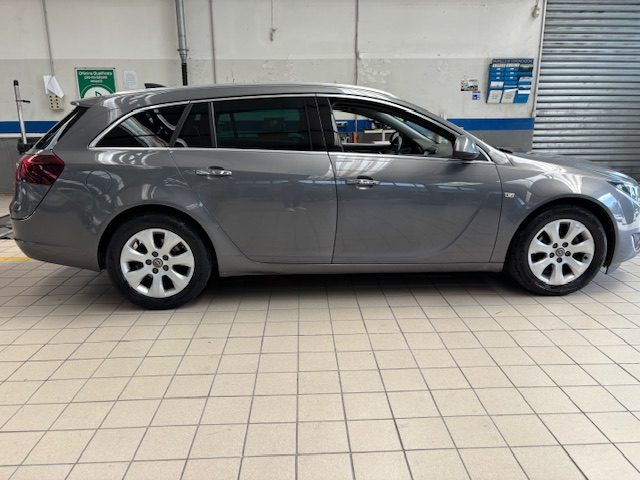 Opel Insignia 1.6 CDTI 136CV Start&Stop Sports Tourer Cosmo - foto 4 di 4