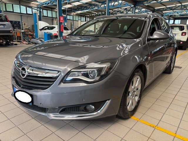 Opel Insignia 1.6 CDTI 136CV Start&Stop Sports Tourer Cosmo - foto 2 di 4