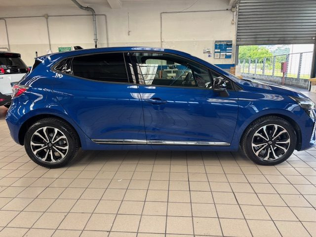 Renault Clio TCe 90 CV 5 porte Techno - foto 4 di 4