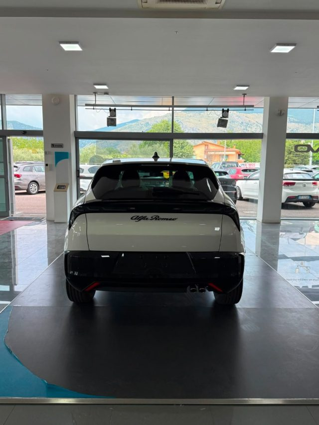 Alfa Romeo Junior 1.2 145 CV Hybrid eDCT6 - foto 3 di 4