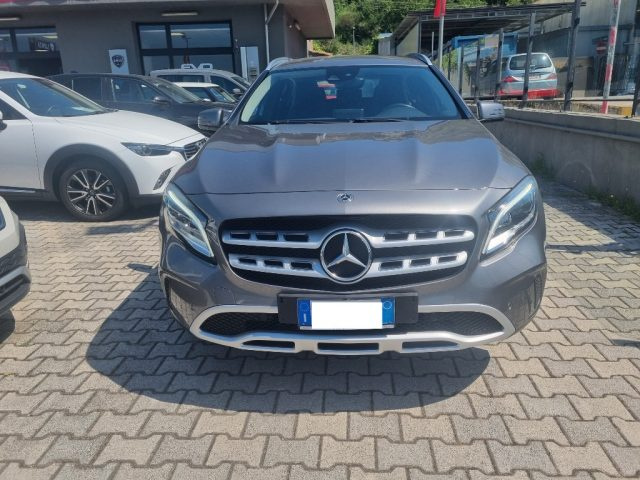 Mercedes-Benz GLA 200 d Automatic Premium - foto 1 di 4