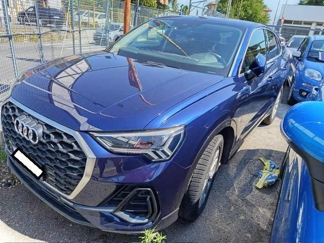 Audi Q3 35 TDI quattro S tronic - foto 4 di 4