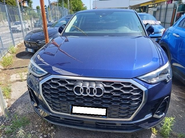 Audi Q3 35 TDI quattro S tronic - foto 1 di 4