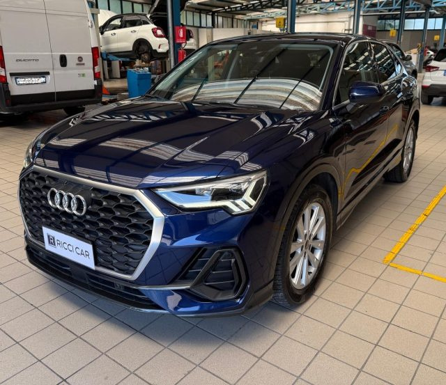 Audi Q3 35 TDI quattro S tronic - foto 3 di 4