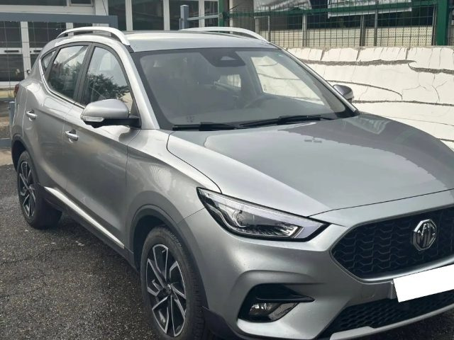 MG ZS 1.5 Classic Luxury - foto 2 di 4
