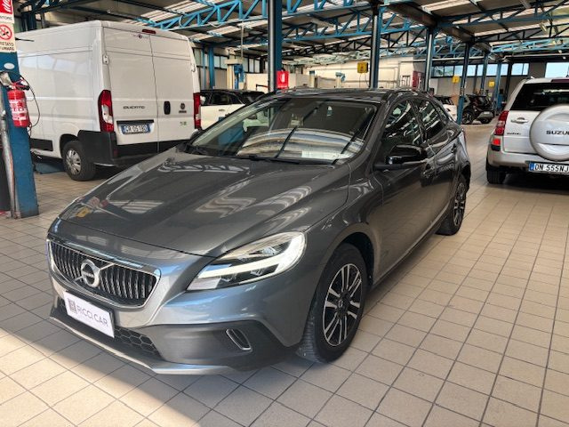 Volvo V40 Cross Country D2 Style Plus - foto 2 di 4