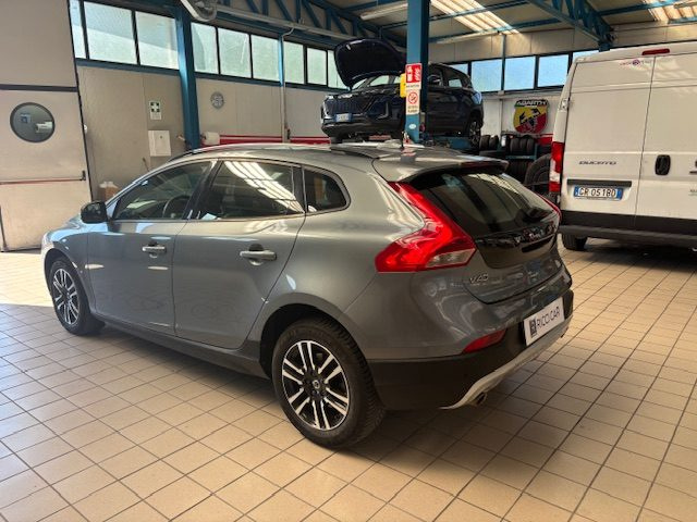 Volvo V40 Cross Country D2 Style Plus - foto 4 di 4
