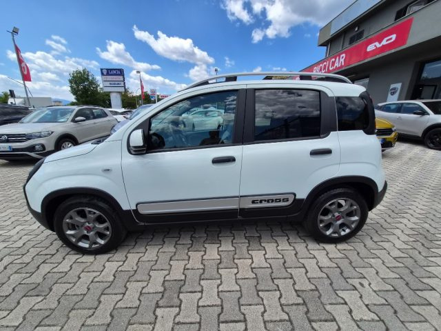 Fiat Panda Cross 1.0 FireFly S&S Hybrid - foto 3 di 4