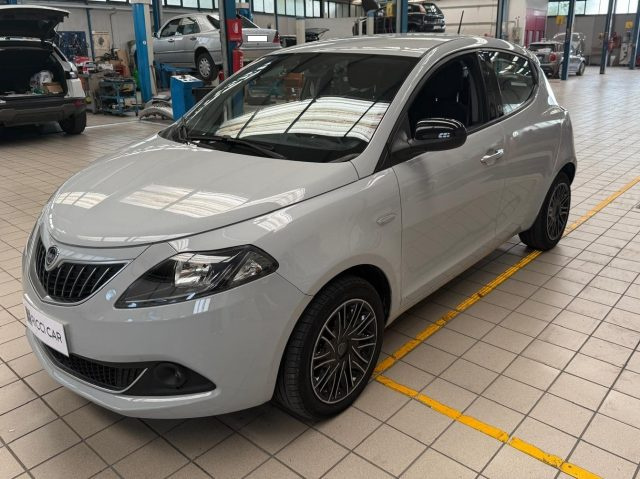 Lancia Ypsilon 1.0 FireFly 5 porte S&S Hybrid Ecochic Gold - foto 3 di 4