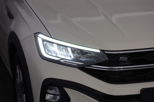 Volkswagen Taigo 1.0 TSI 110 CV DSG R-Line - foto 3 di 4