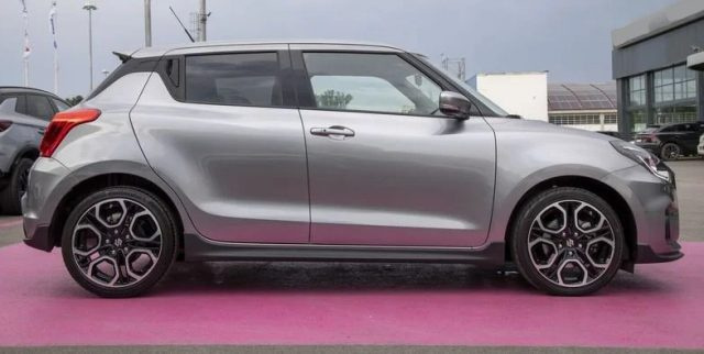 Suzuki Swift Sport 1.4 Hybrid Boosterjet - foto 4 di 4