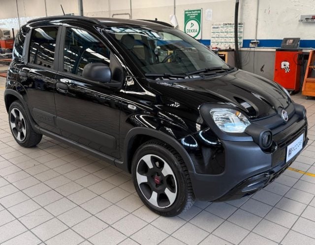 Fiat Panda 1.0 FireFly S&S Hybrid City Cross - foto 2 di 14