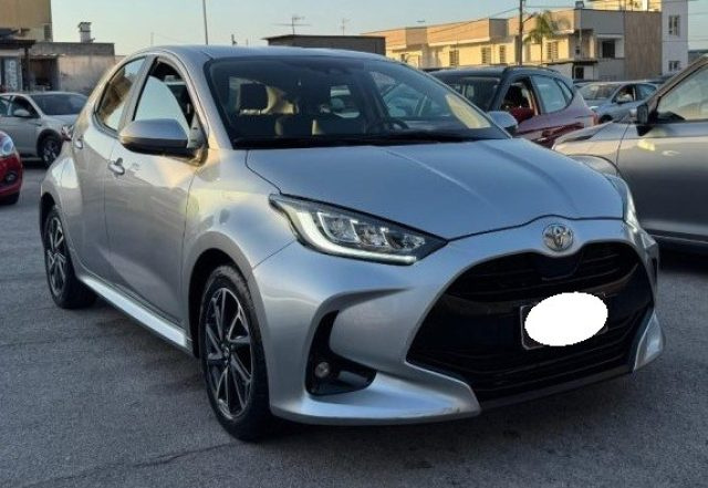Toyota Yaris 1.0 5 porte Trend - foto 2 di 11