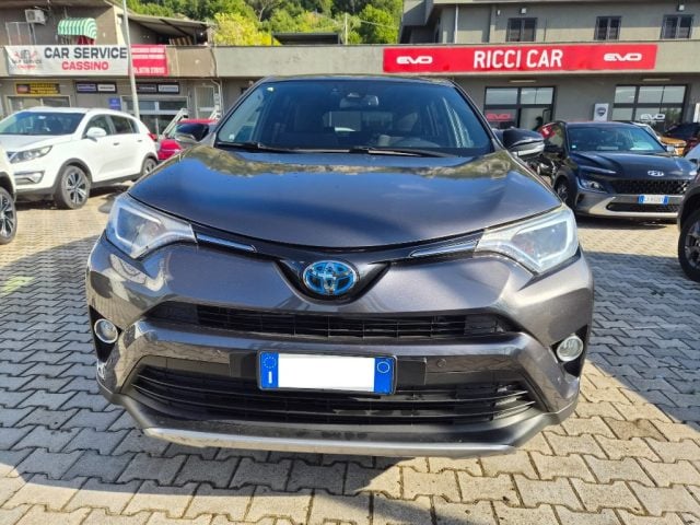 Toyota RAV 4 MY23 RAV4 2.5 Hybrid 2WD Dynamic, del 2018, 174.000 km, in vendita a Cassino (RM)