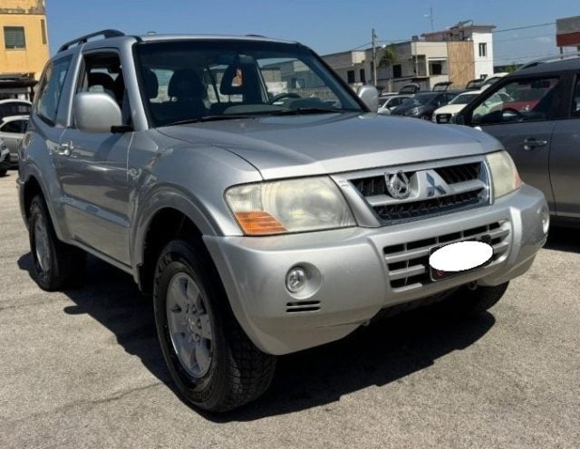Mitsubishi Pajero 2.5 TDI 3p. GLX - foto 2 di 4