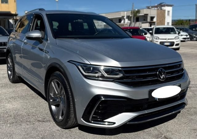 Volkswagen Tiguan 2.0 TDI 150 CV SCR DSG R-Line - foto 3 di 4
