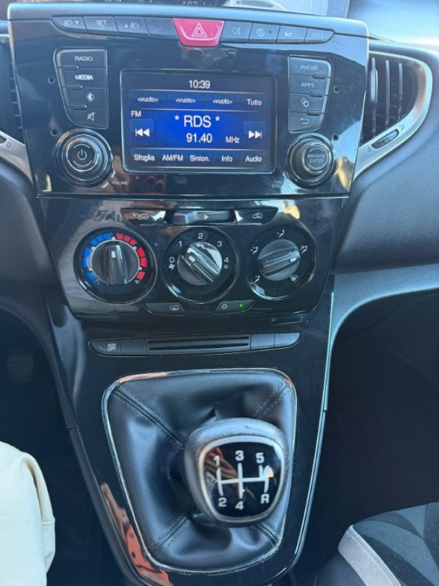 Lancia Ypsilon 1.2 69 CV 5 porte Gold - foto 4 di 4