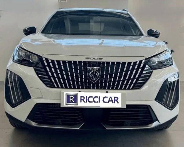 Peugeot 2008 Hybrid 145 e-DCS6 Allure, del 2026, in vendita a Cassino (RM)