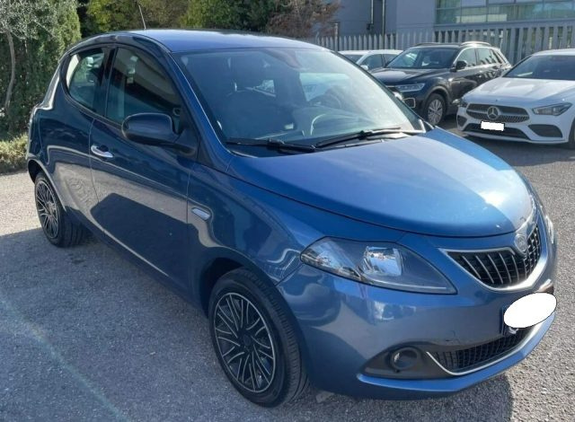 Lancia Ypsilon 1.2 69 CV 5 porte GPL Ecochic - foto 2 di 4