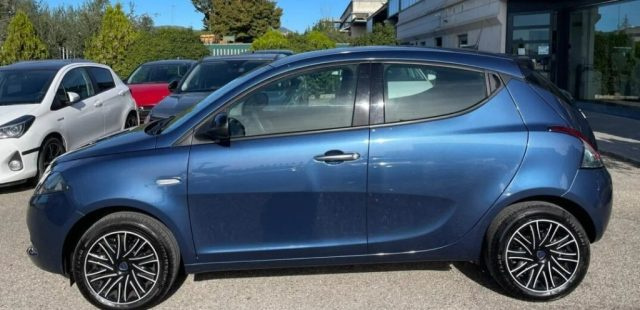 Lancia Ypsilon 1.2 69 CV 5 porte GPL Ecochic - foto 4 di 4
