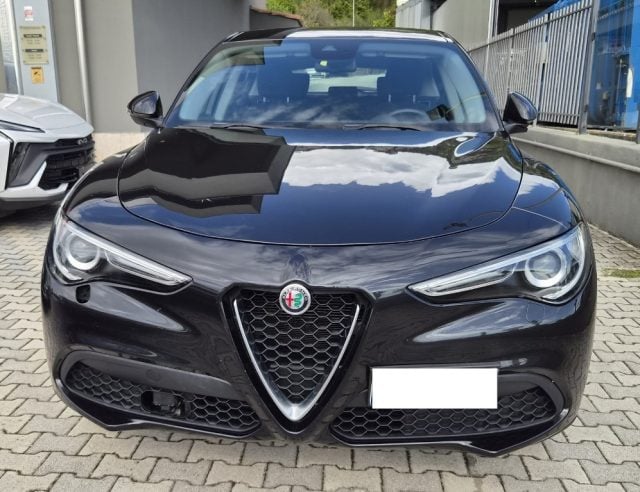 Alfa Romeo Stelvio 2.2 Turbodiesel 190 CV AT8 Q4 Business, del 2021, 242.226 km, in vendita a Cassino (RM)