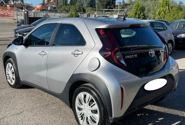 Toyota Aygo X 1.0 VVT-i 72 CV 5 porte Trend Air S-CVT Automatica - foto 4 di 4