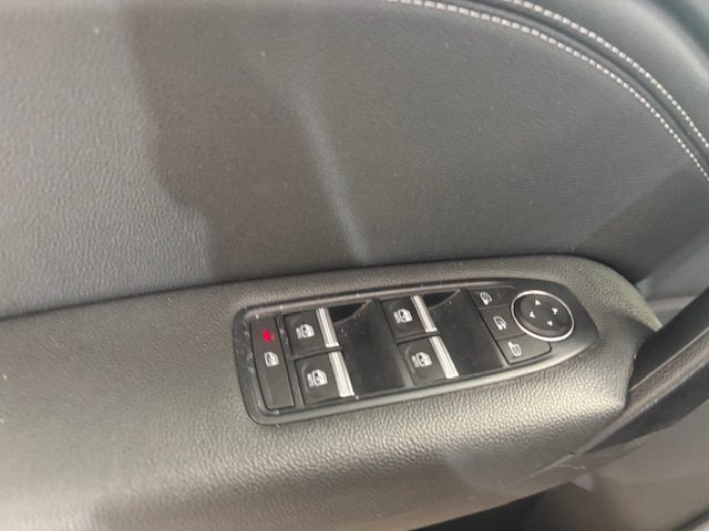 Renault Captur TCe 90 CV Techno Tetto Grigio, del 2024, 63.000 km, in vendita a Cassino (RM)