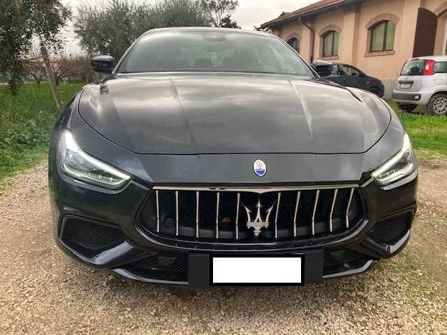 Maserati Ghibli V6 430 CV - foto 2 di 4