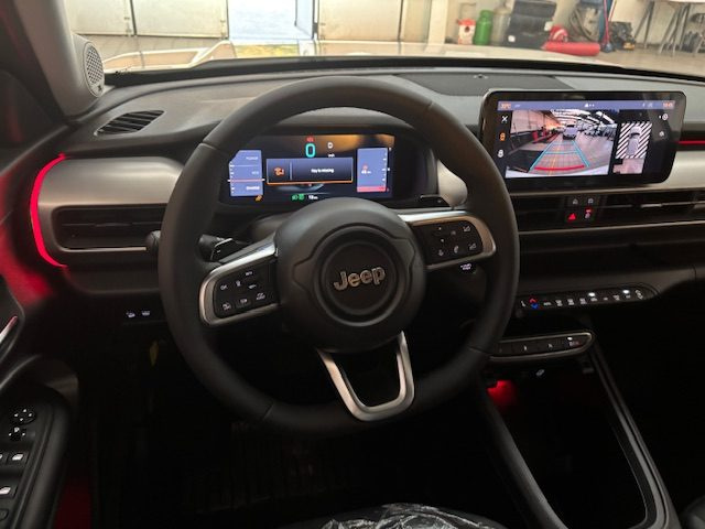 Jeep Avenger 1.2 Turbo 100 CV MHEV Summit, del 2024, in vendita a Cassino (RM)