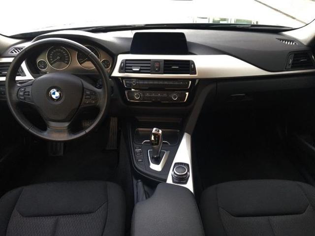 BMW 320 d Touring Business Advantage AUTO FULL LED - foto 2 di 4