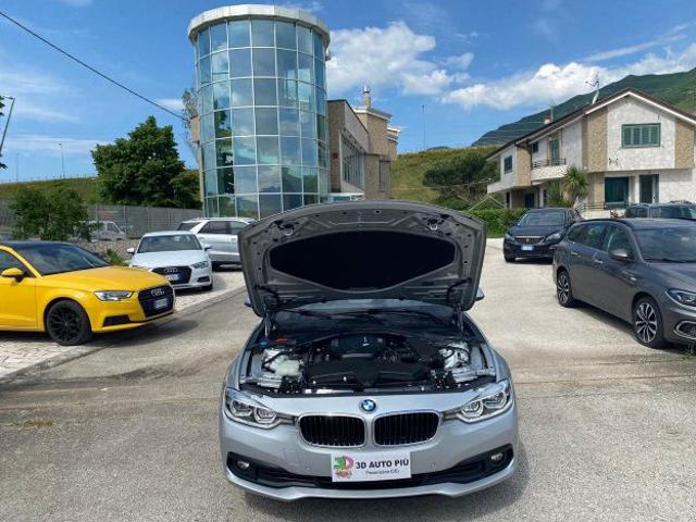 BMW 320 d Touring Business Advantage AUTO FULL LED usato a PRESENZANO