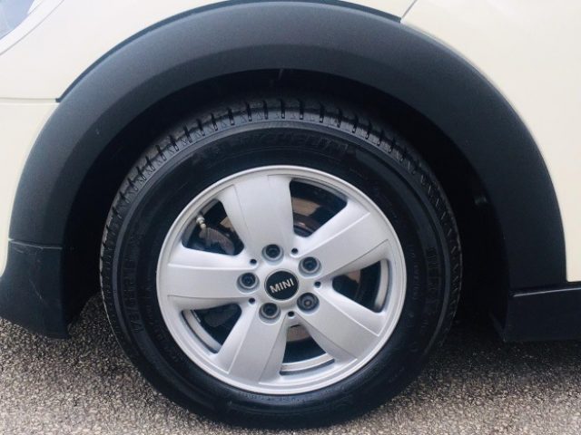 MINI Cooper D 1.5 D Business 5p AmbientLights-UNICO PROPRIETARIO usato a PRESENZANO