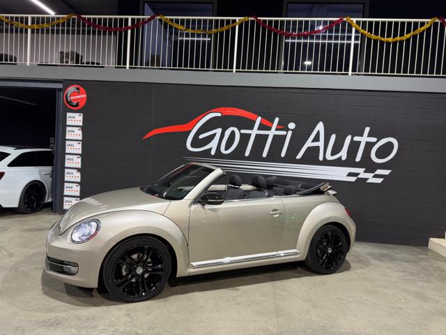 Volkswagen Maggiolino 2.0 CABRIO CERCHI DA 19 ABBINAMENTO COLORI UNICO - foto 4 di 4