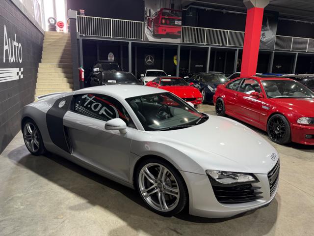 Audi R8 4.2 V8 FSI QUATTRO R TRONIC SERVICE IN SEDE - foto 3 di 4