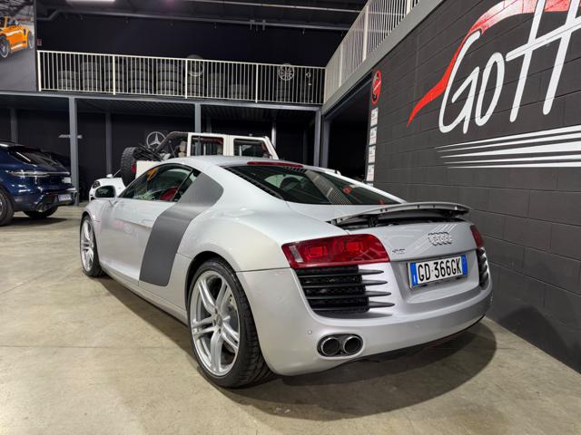 Audi R8 4.2 V8 FSI QUATTRO R TRONIC SERVICE IN SEDE - foto 4 di 4