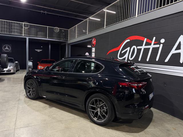 Alfa Romeo Stelvio 2.2 190 CV Q4 RESTYLING TOTAL BLACK ITALIANA - foto 4 di 4