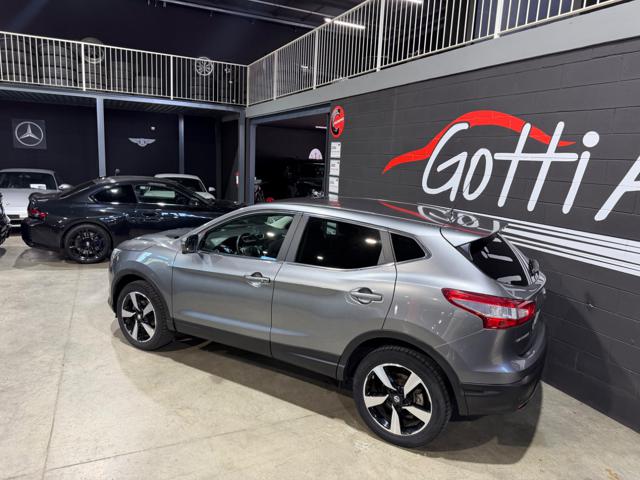 Nissan Qashqai POCHISSIMI KM TELECAMERA 360 TEKNA - foto 4 di 4
