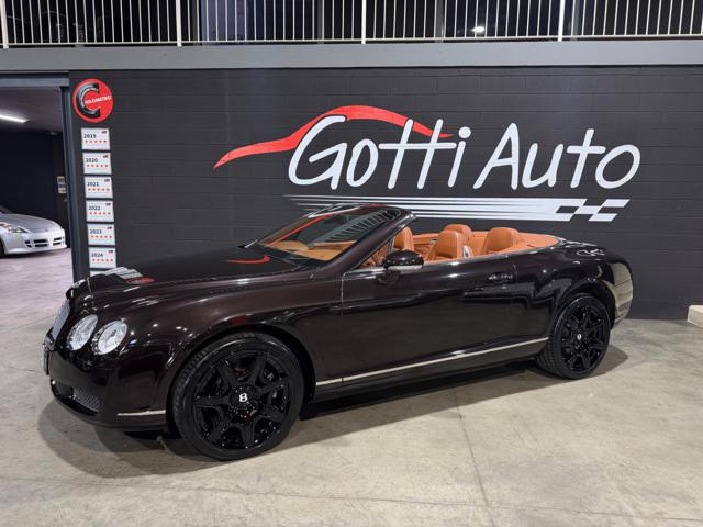 Bentley Continental GTC V12 UFFICIALE ITALIANA IN SEDE - foto 2 di 4