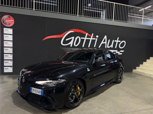 Alfa Romeo Giulia 2.9 V6 BITURBO CARBONIO RESTYLING PRONTA CONSEGNA, del 2021, 29.900 km, in vendita a San Paolo D Argon (BG)