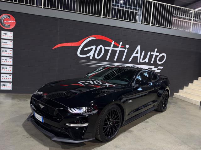 Ford Mustang 5.0 V8 UFFICIALE ITALIANA TOTAL BLACK FIRST PAINT, del 2024, 19.900 km, in vendita a San Paolo D Argon (BG)