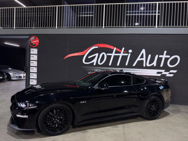 Ford Mustang 5.0 V8 UFFICIALE ITALIANA TOTAL BLACK FIRST PAINT - foto 2 di 4