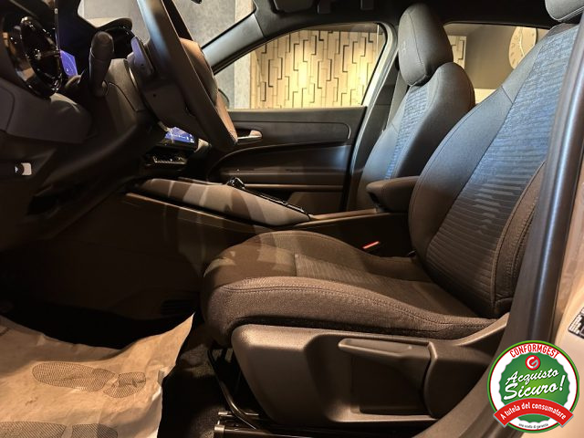 Alfa Romeo Junior 1.2 136 CV Hybrid eDCT6 nuovo a SANTA MARIA DI LICODIA