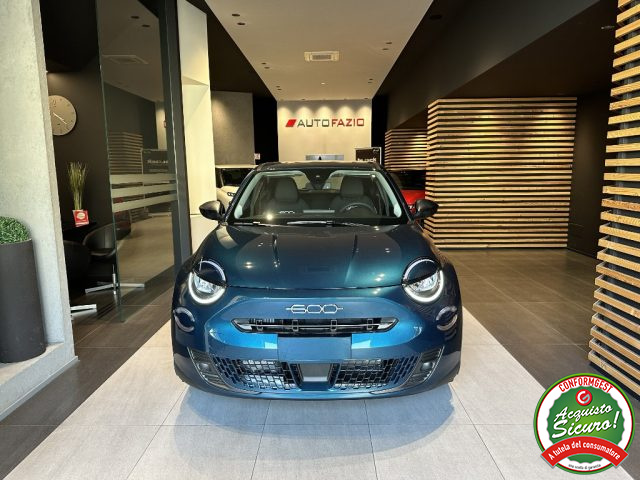 Fiat 600 Hybrid DCT MHEV nuovo a SANTA MARIA DI LICODIA
