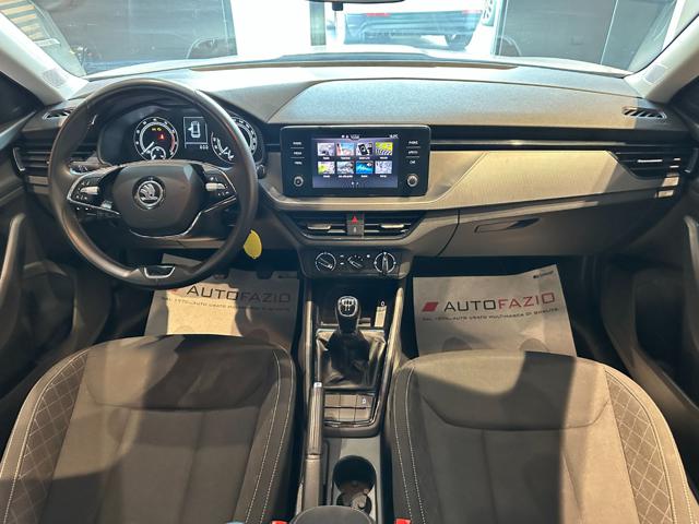 Skoda Kamiq 1.0 TSI 110 CV Black Dots - foto 3 di 4