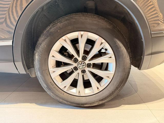 Volkswagen Tiguan 2.0 TDI SCR 4MOTION Executive BlueMotion Technolog - foto 2 di 4