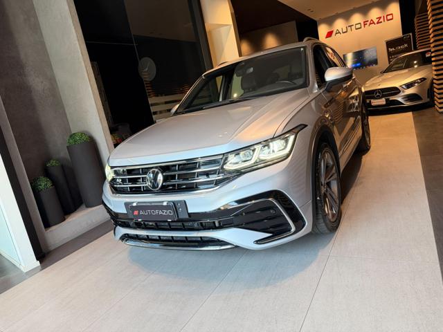 Volkswagen Tiguan 2.0 TDI 150 CV SCR DSG R-Line - foto 2 di 4