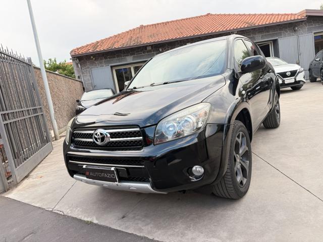Toyota RAV 4 RAV4 2.2 D-Cat 177 CV Luxury usato a SANTA MARIA DI LICODIA